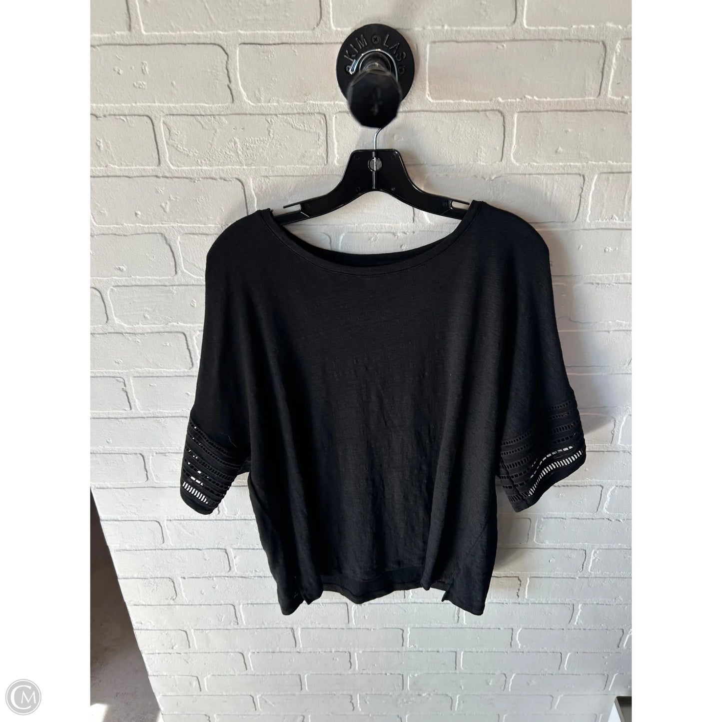 Top Short Sleeve By Chicos In Black, Size: Xl
