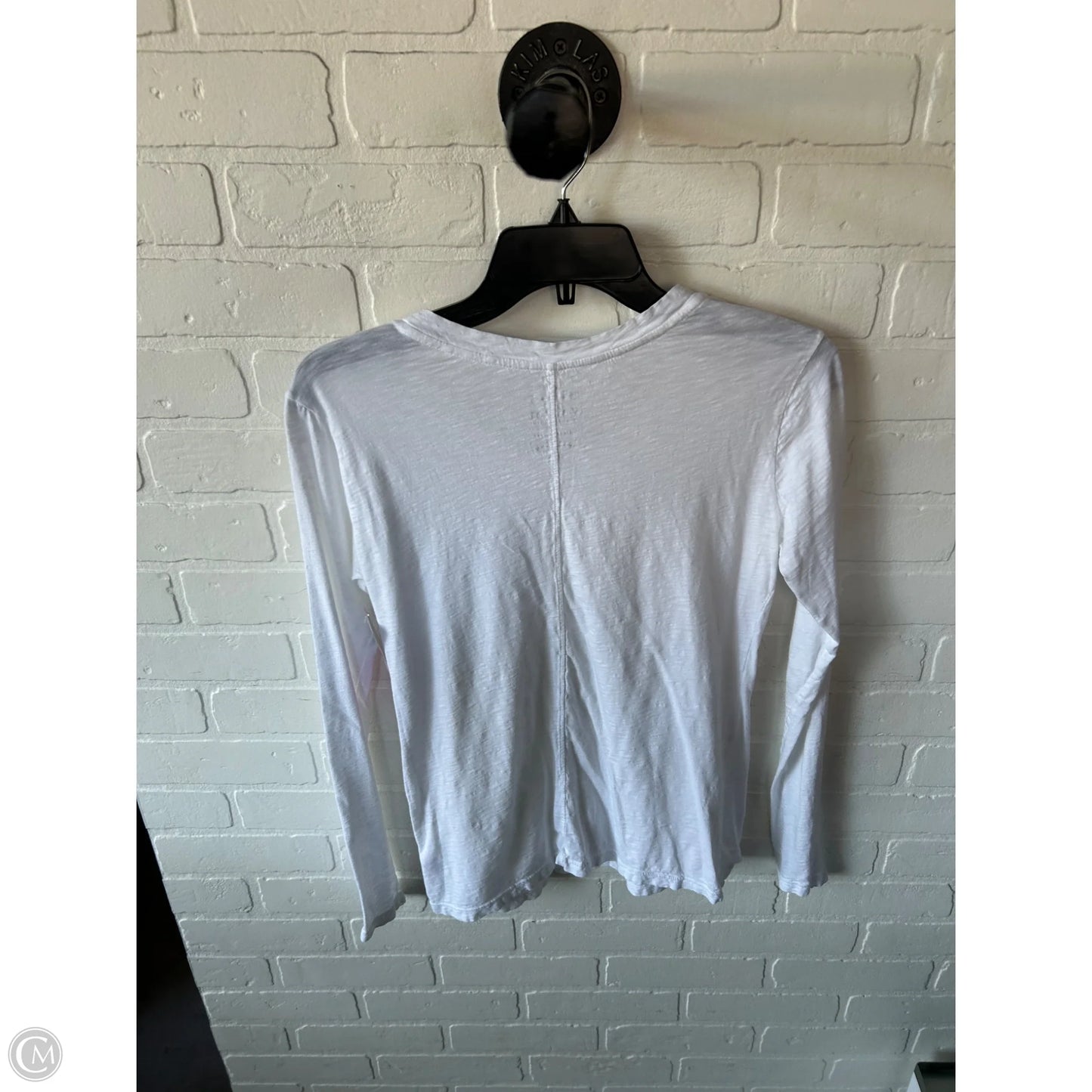 Top Long Sleeve Basic By Velvet In White, Size: M