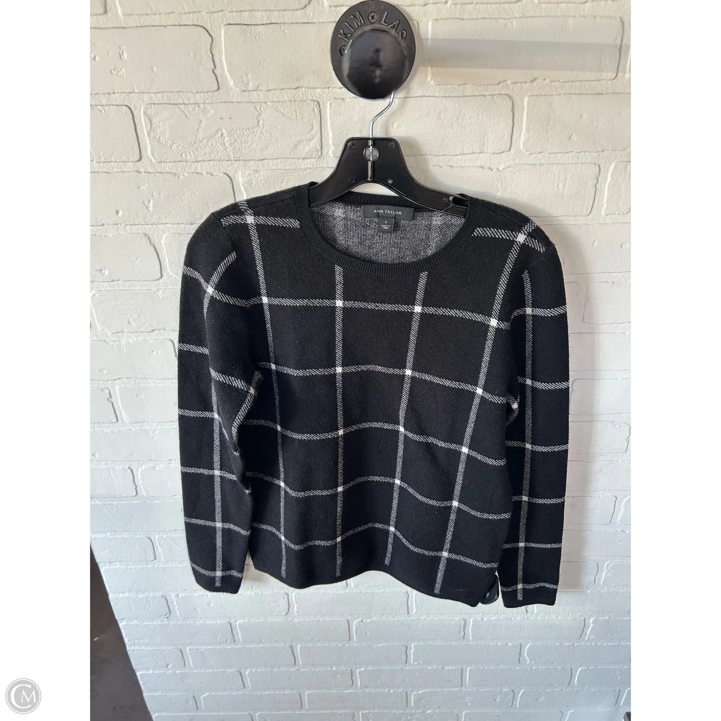 Sweater By Ann Taylor In Black & White, Size: S