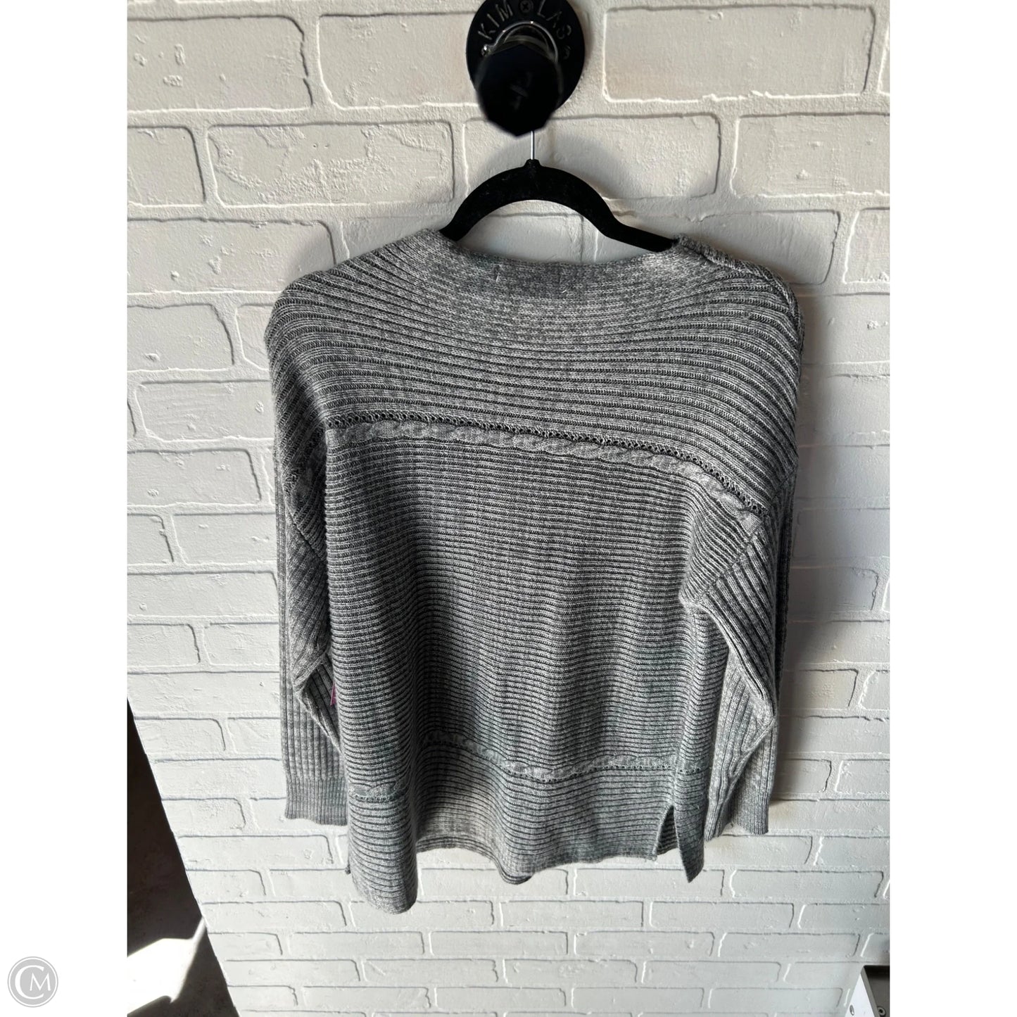 Sweater By Westport In Grey, Size: L