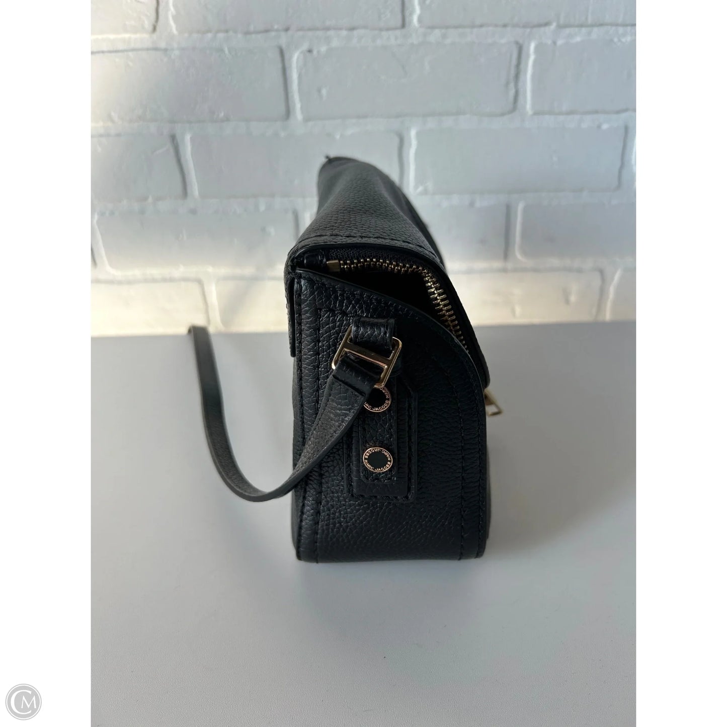 Crossbody Luxury Designer By Marc Jacobs, Size: Small