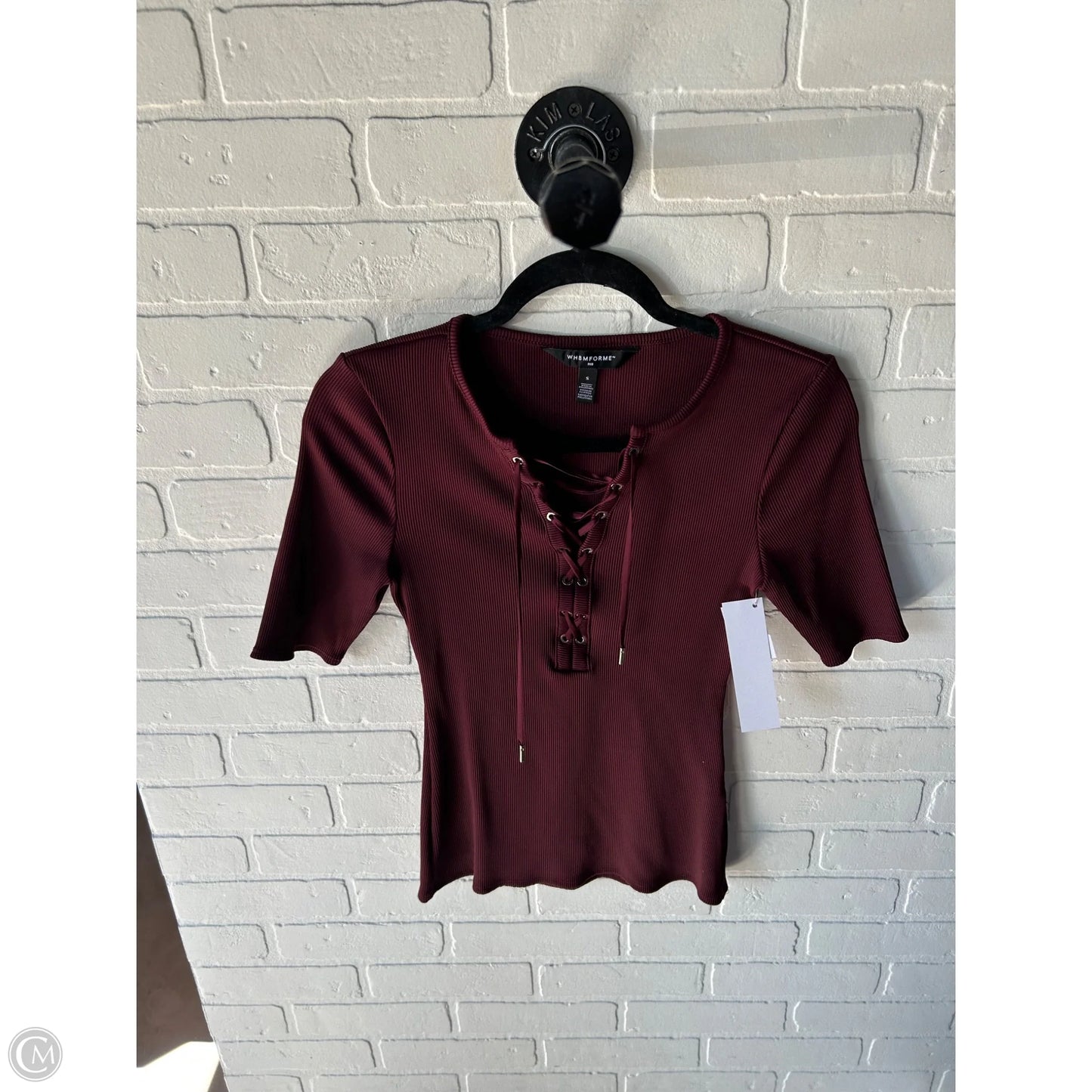 Top Short Sleeve By White House Black Market In Maroon, Size: S