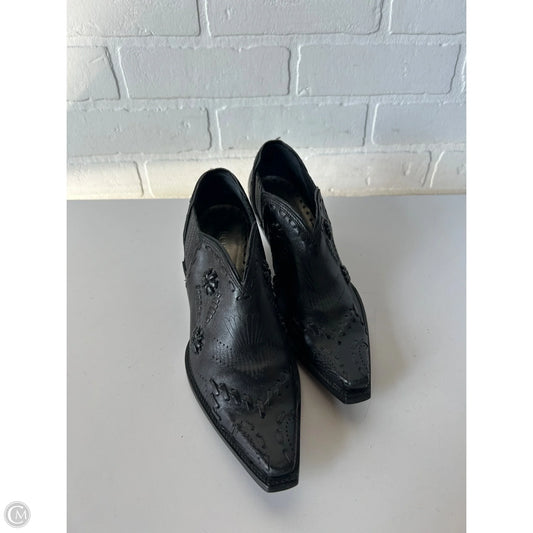 Boots Ankle Heels By Bcbgeneration In Black, Size: 6