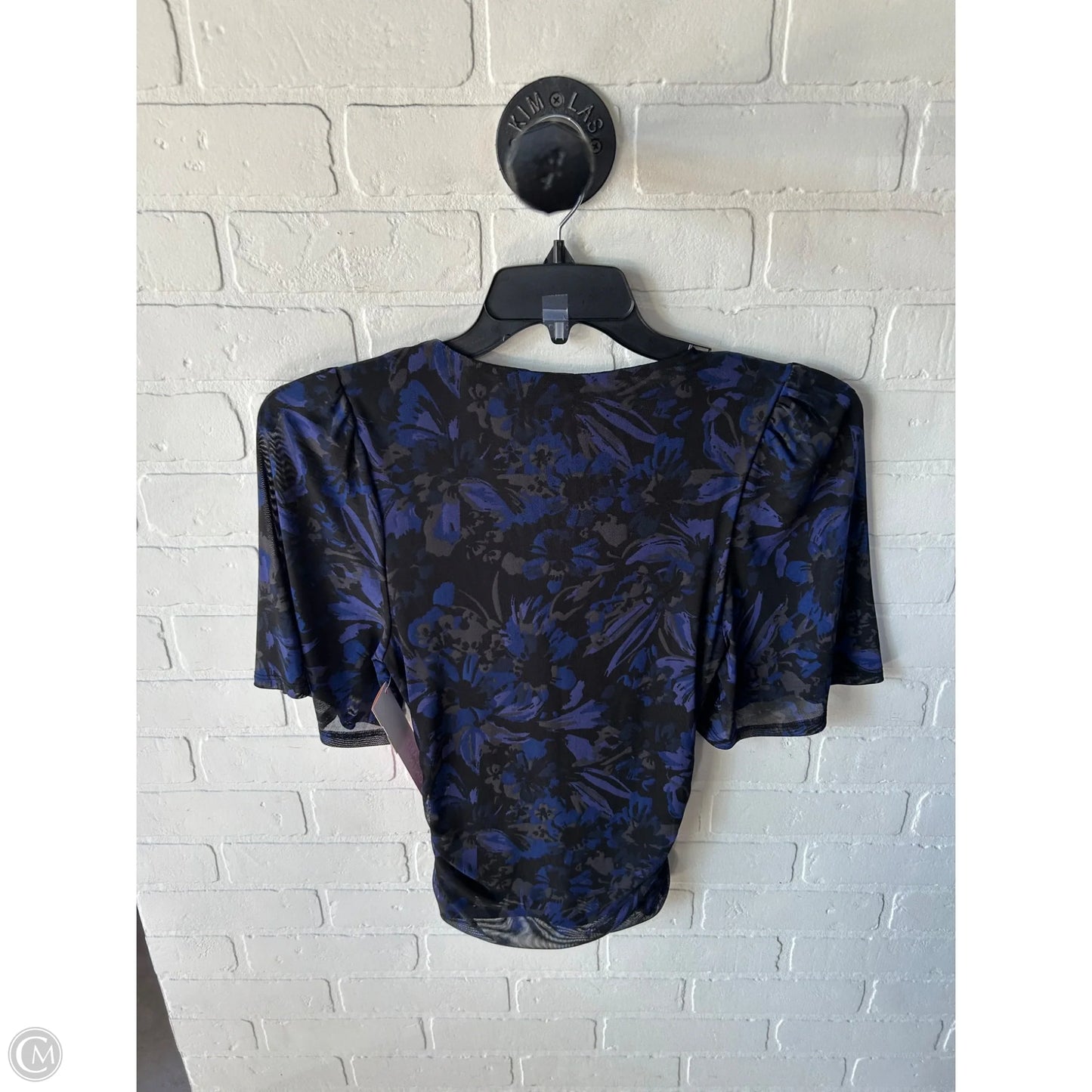 Top Short Sleeve By Evereve In Black & Blue, Size: S