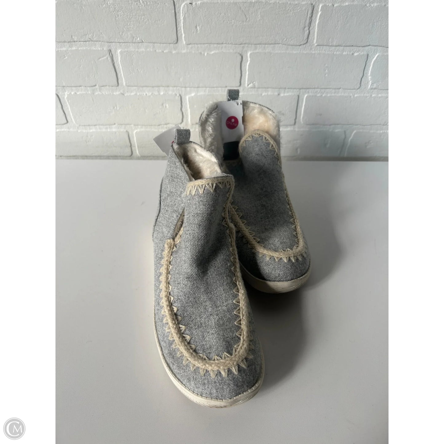 Boots Ankle Flats By So In Grey, Size: 9.5