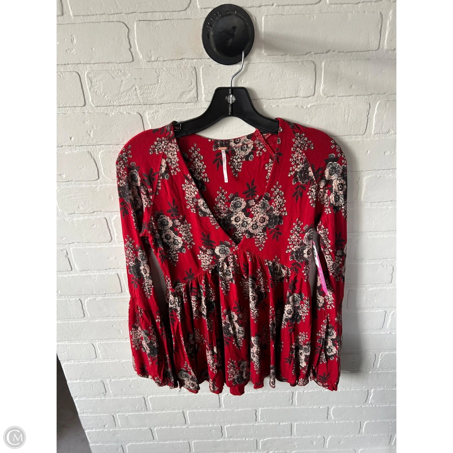 Top Long Sleeve By Free People In Red, Size: Xs