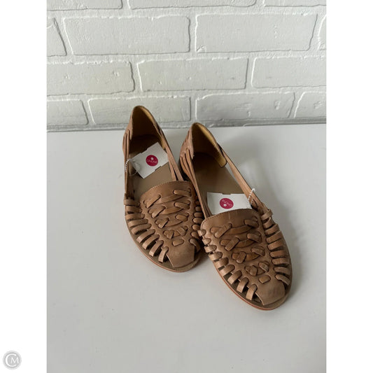 Shoes Flats By Cmc In Brown, Size: 8