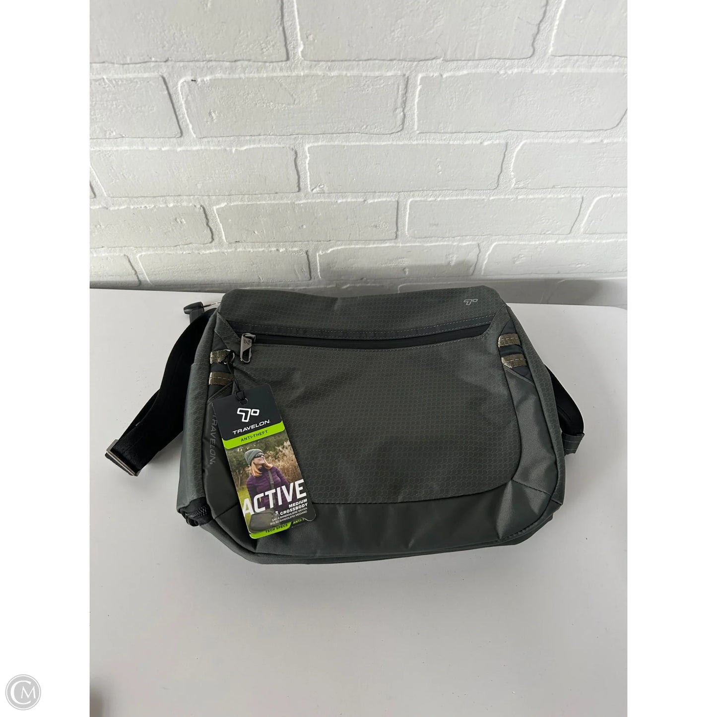 Crossbody By Travelon, Size: Large