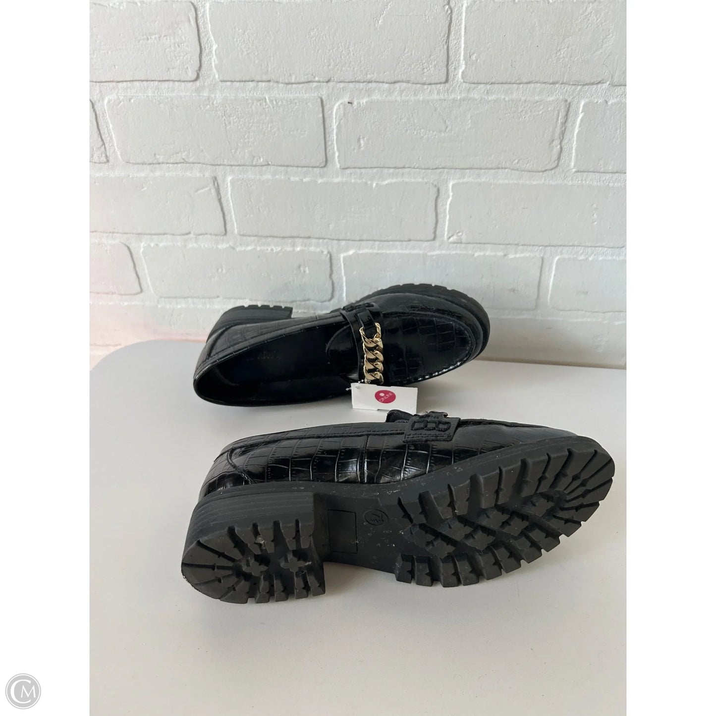 Shoes Flats By Old Navy In Black, Size: 7.5