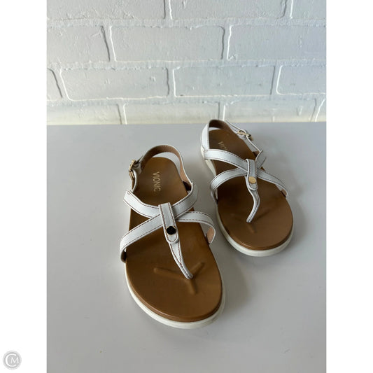 Sandals Flats By Vionic In White, Size: 8