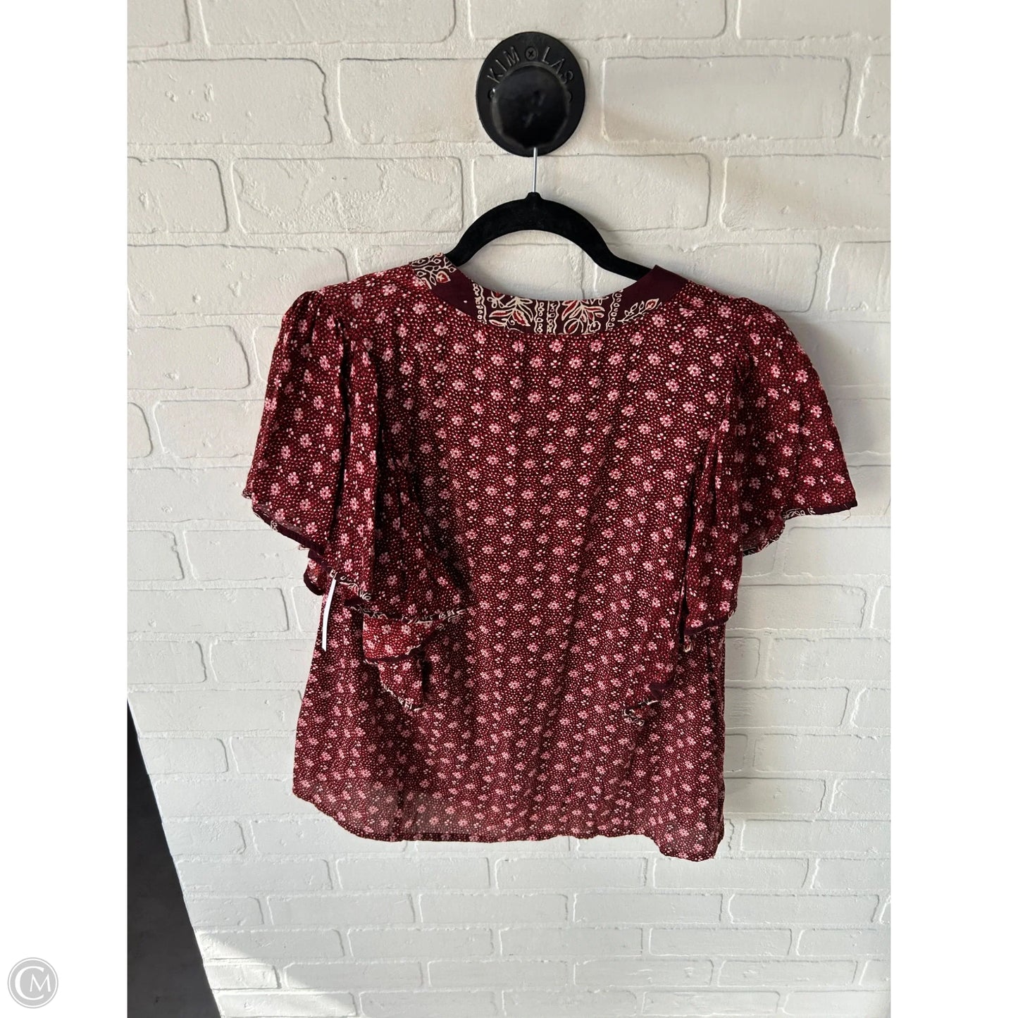 Top Short Sleeve By Bishop + Young In Red, Size: L
