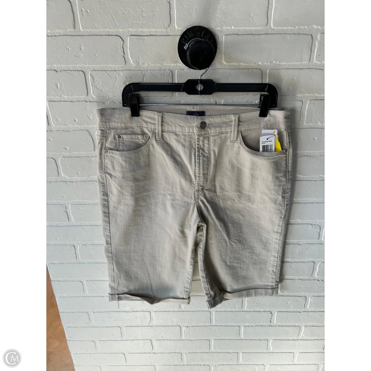 Shorts By Not Your Daughters Jeans In Cream, Size: 14