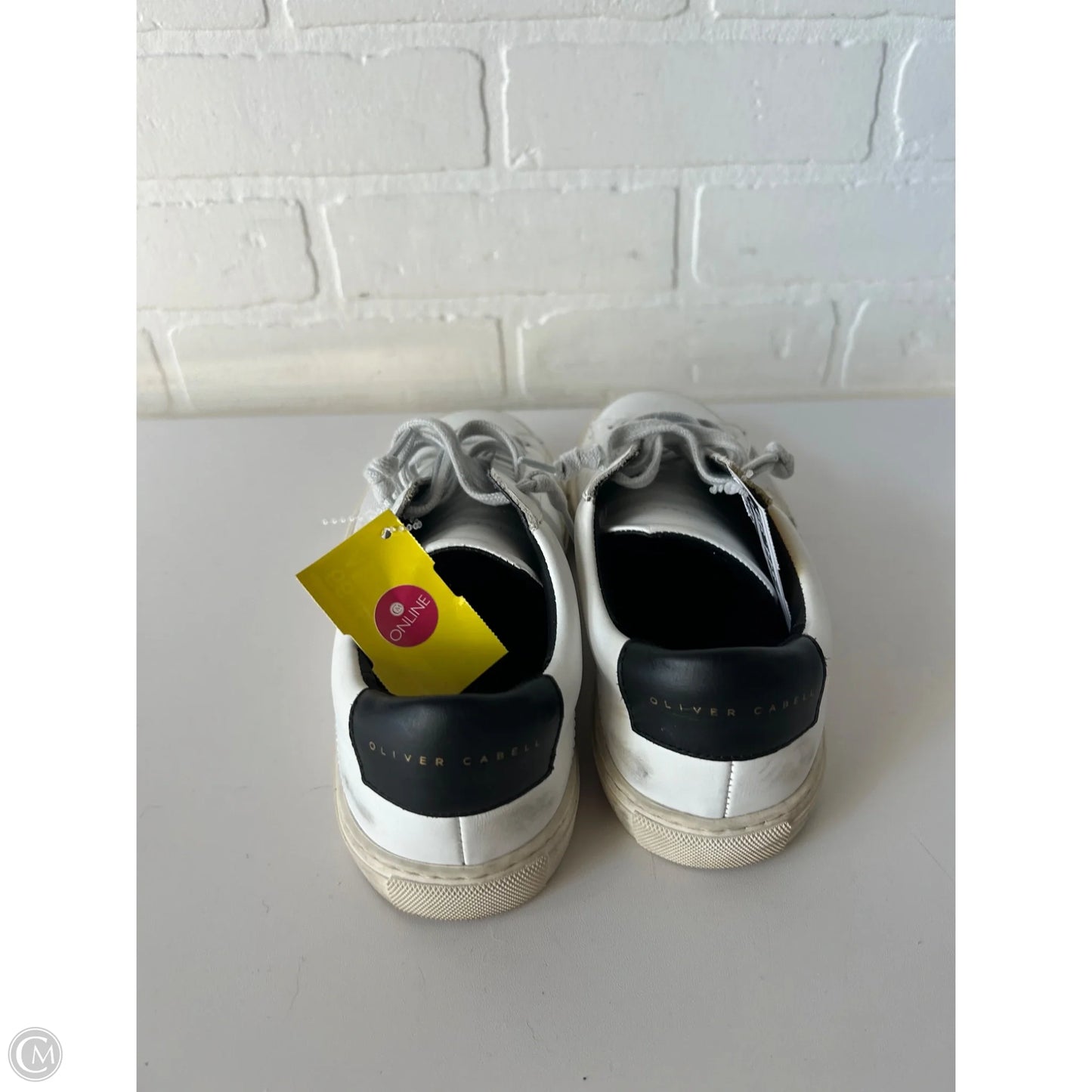 Shoes Sneakers By Cma In White, Size: 6