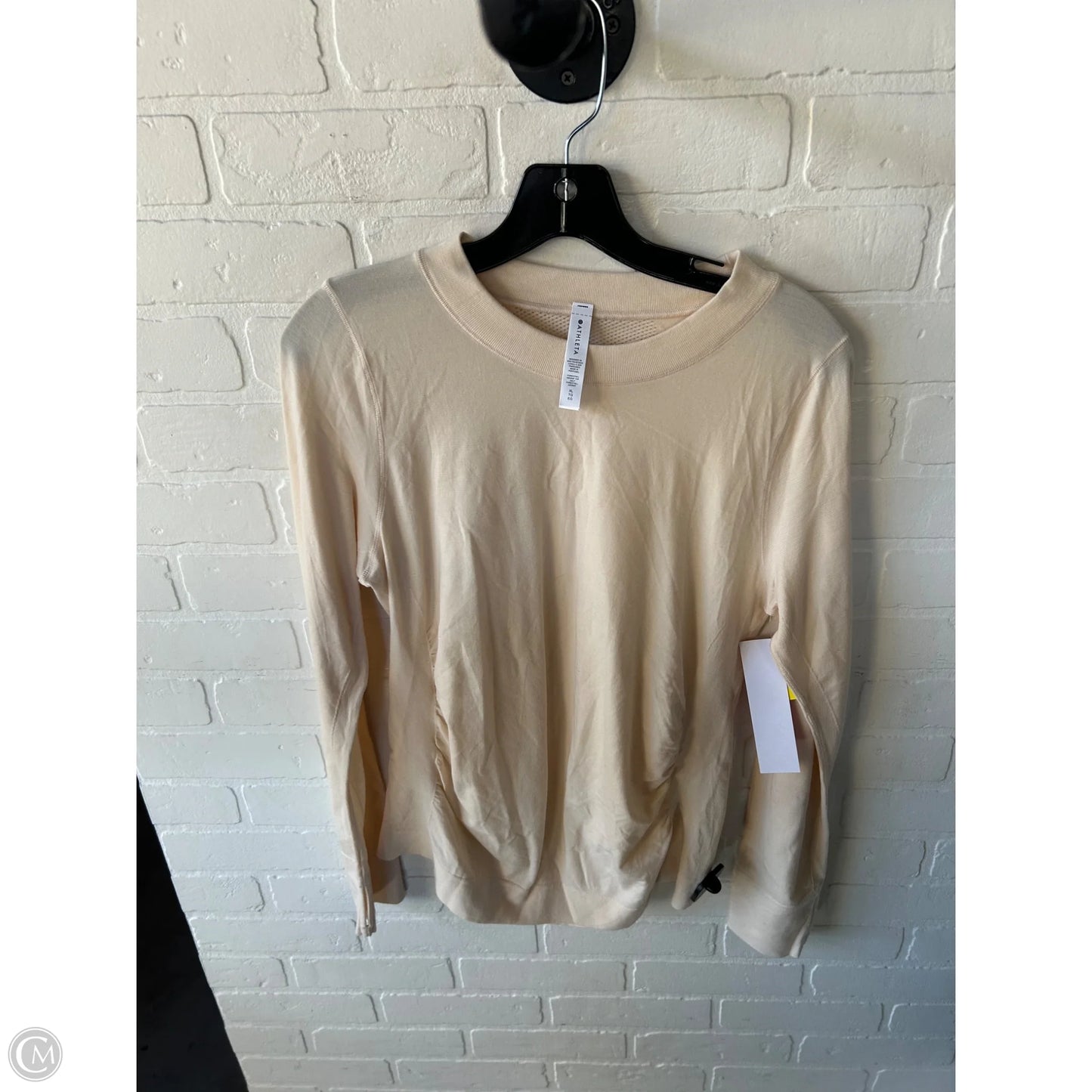 Athletic Top Long Sleeve Crewneck By Athleta In Cream, Size: Xl
