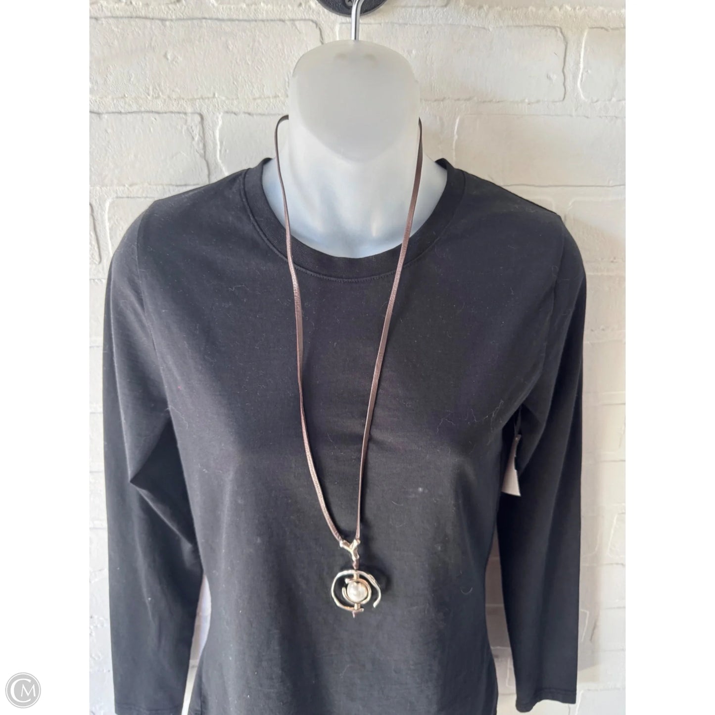 Necklace Pendant By Uno De 50