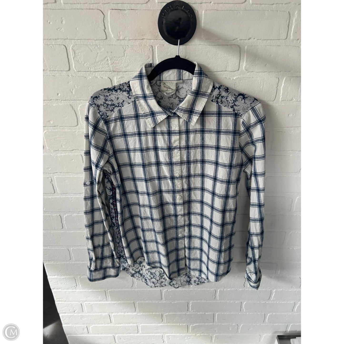 Top Long Sleeve By Clothes Mentor In Blue & Cream, Size: Xs