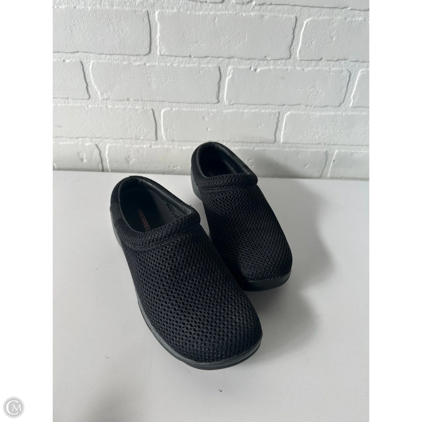 Shoes Flats By Merrell In Black, Size: 7.5