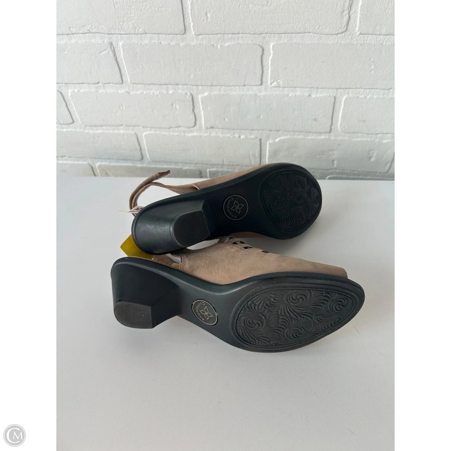 Shoes Heels Block By Comfortiva In Tan, Size: 8
