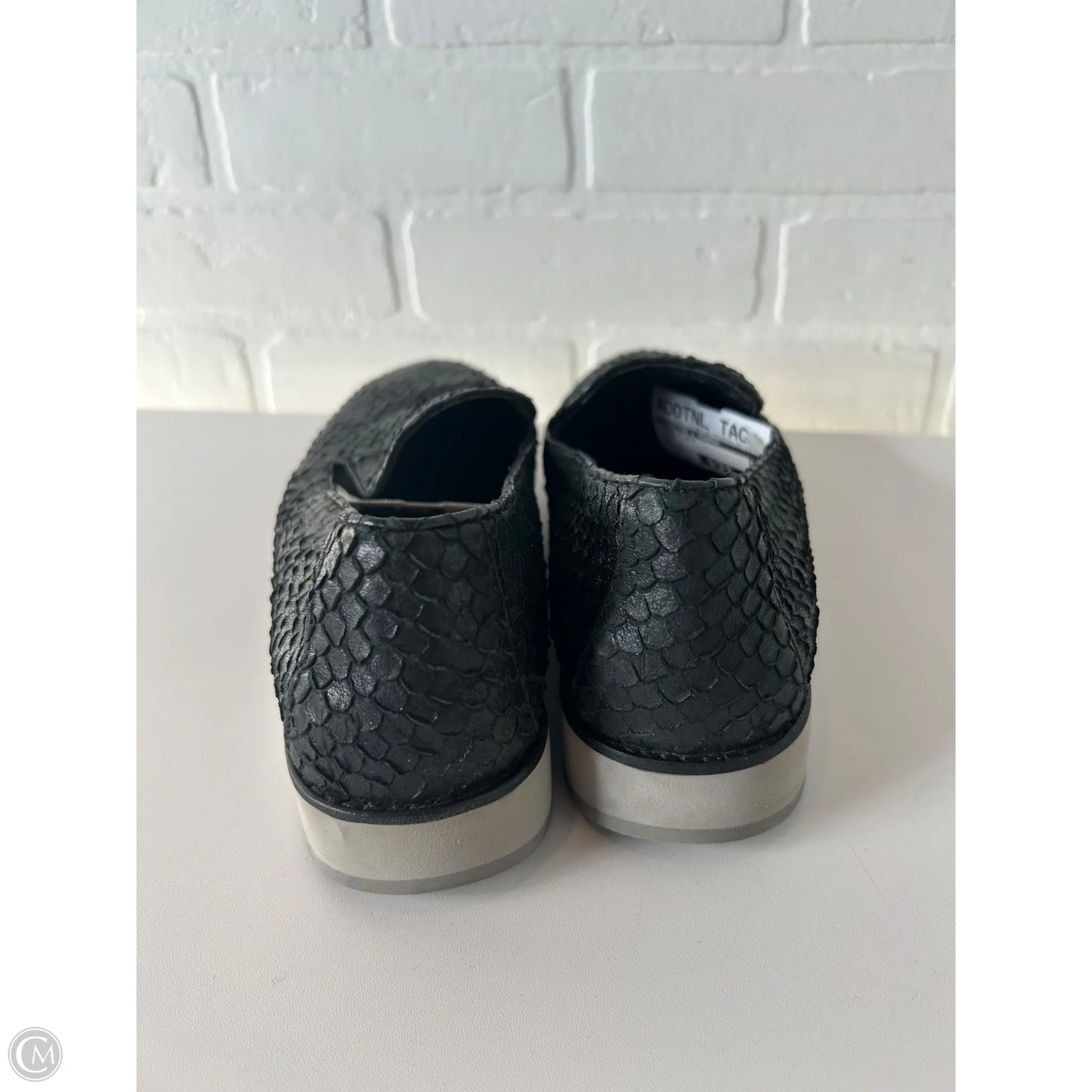 Shoes Flats By Johnston & Murphy In Black, Size: 10