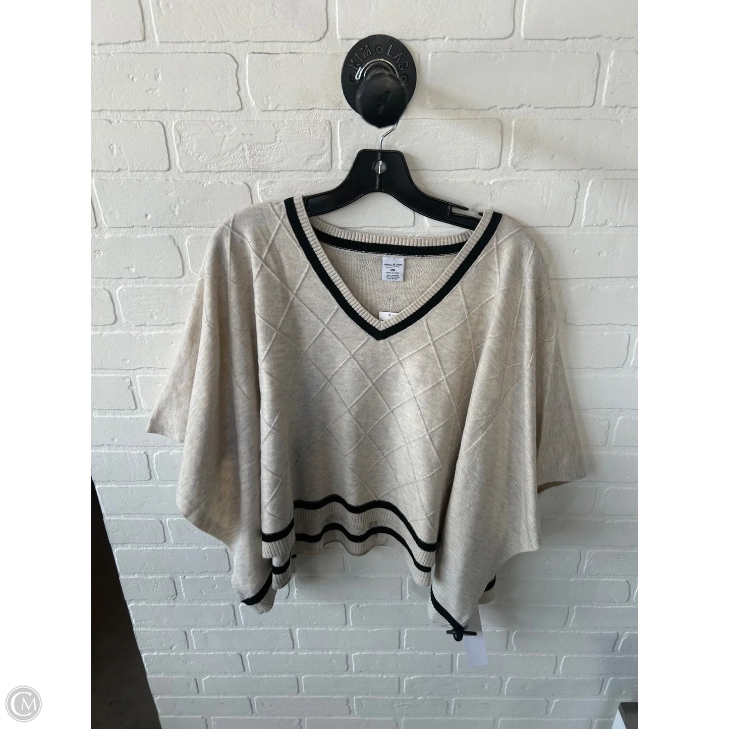 Sweater By Anna & Ava In Grey, Size: Osfm