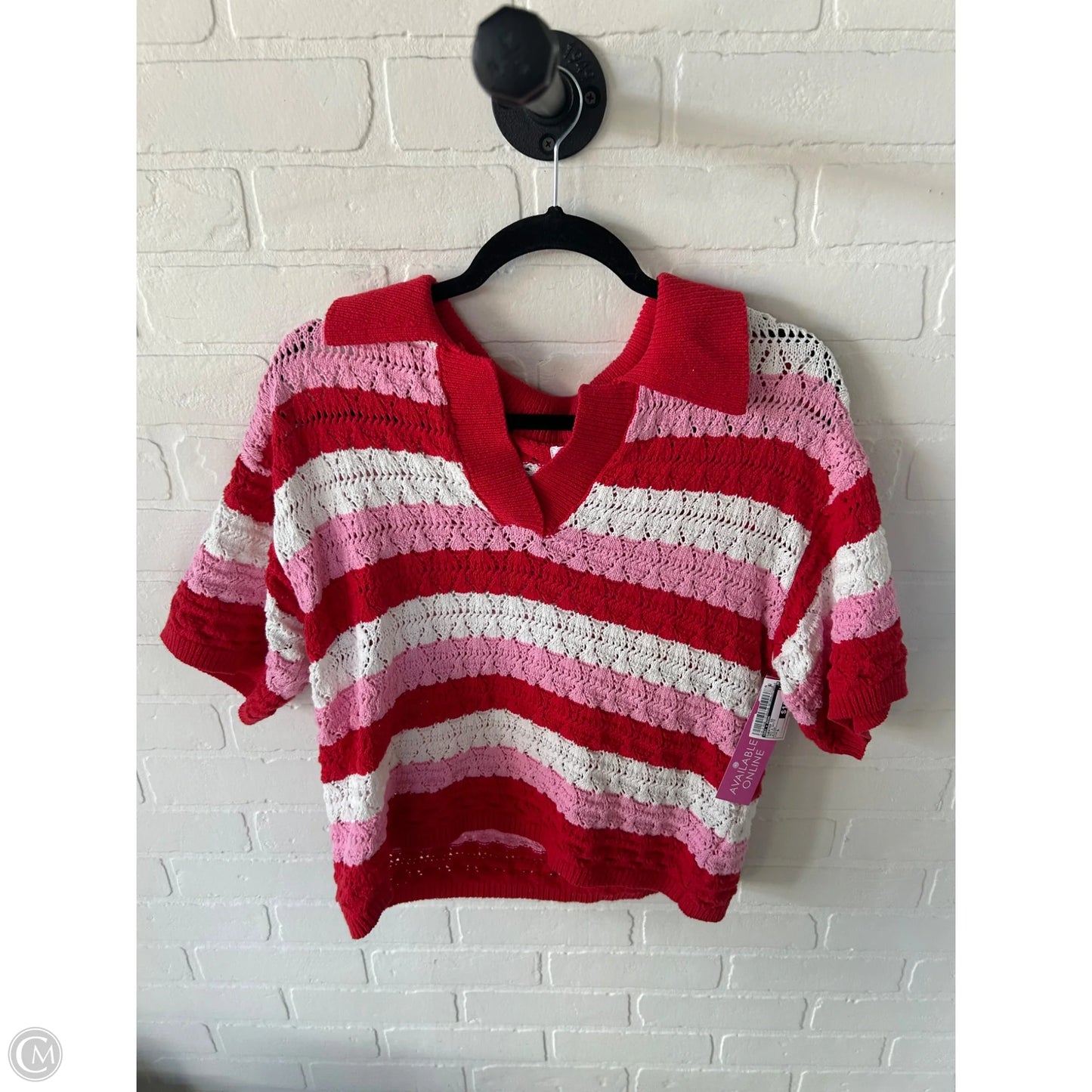Sweater Short Sleeve By Day + Moon In Red & White, Size: S