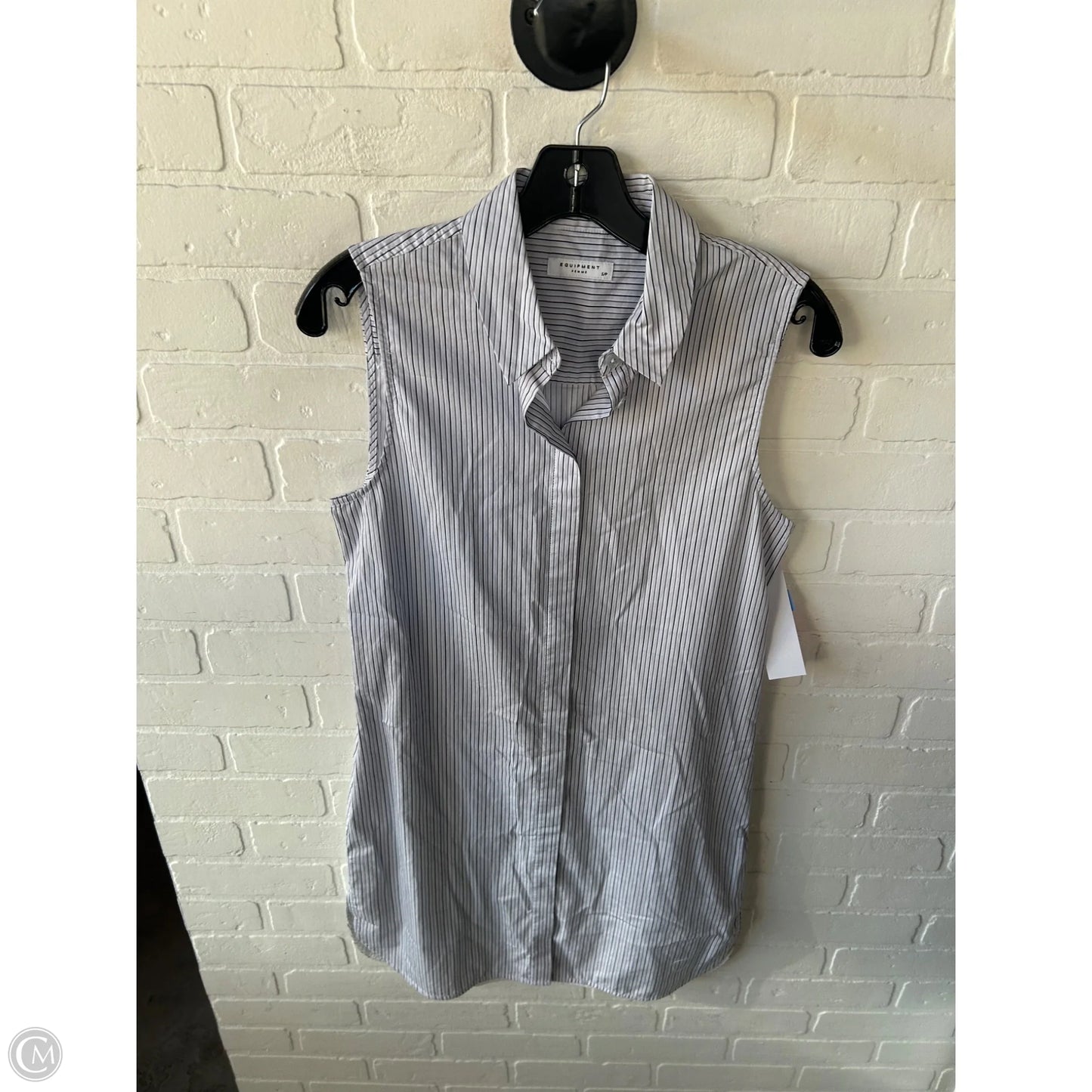 Dress Casual Short By Equipment In Black & White, Size: S