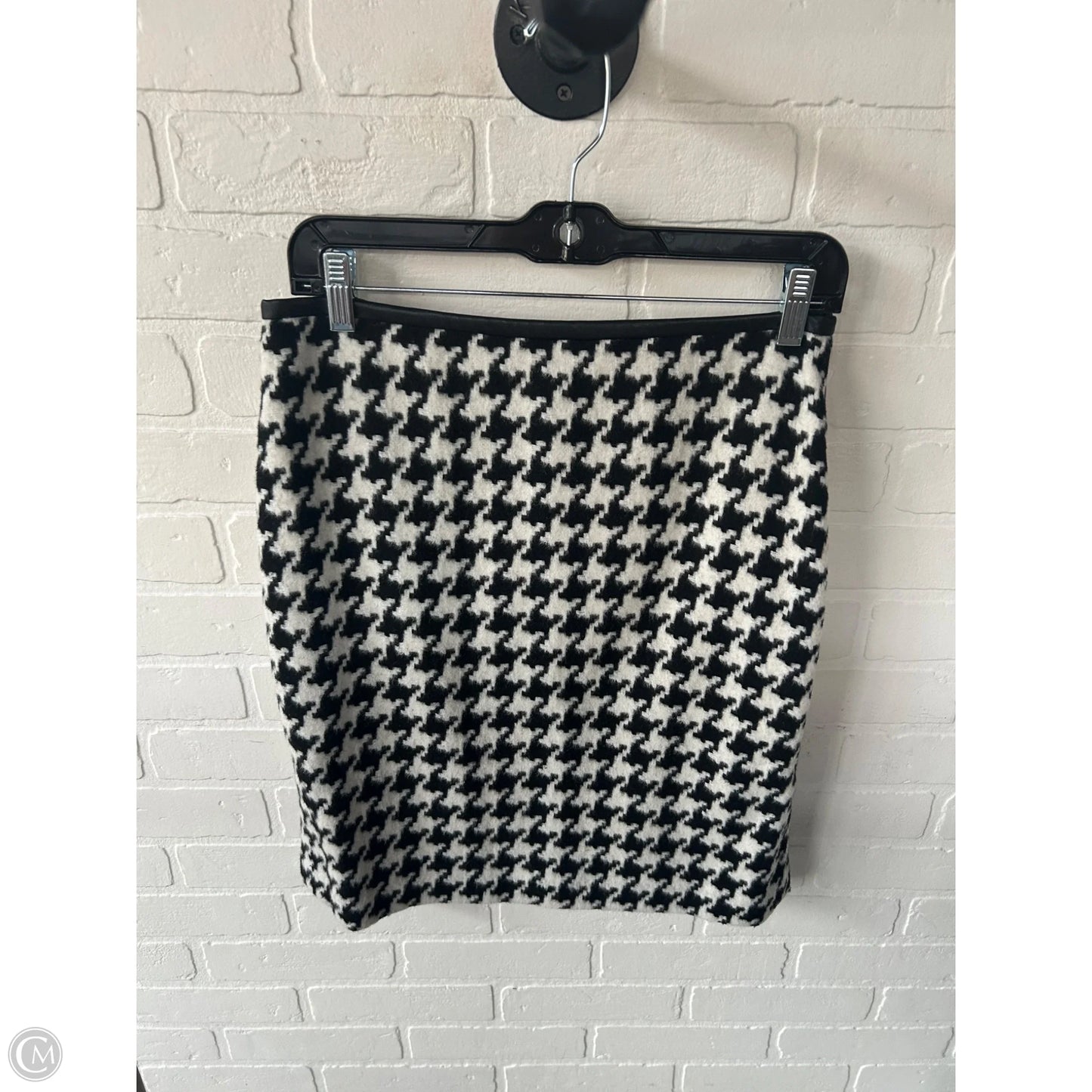 Skirt Mini & Short By Talbots In Black & White, Size: 8p