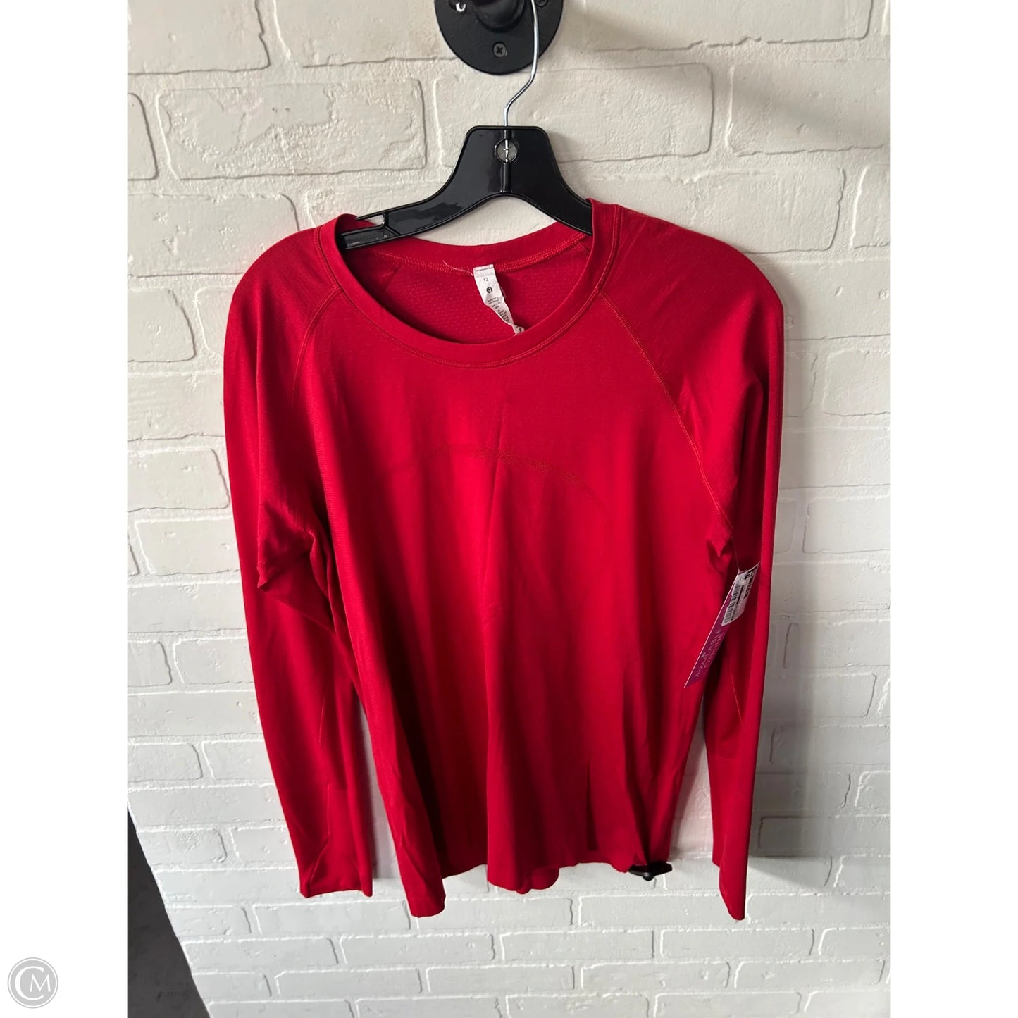 Athletic Top Long Sleeve Crewneck By Lululemon In Red, Size: L