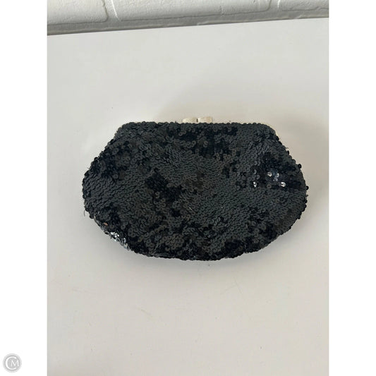 Clutch By Cache, Size: Small