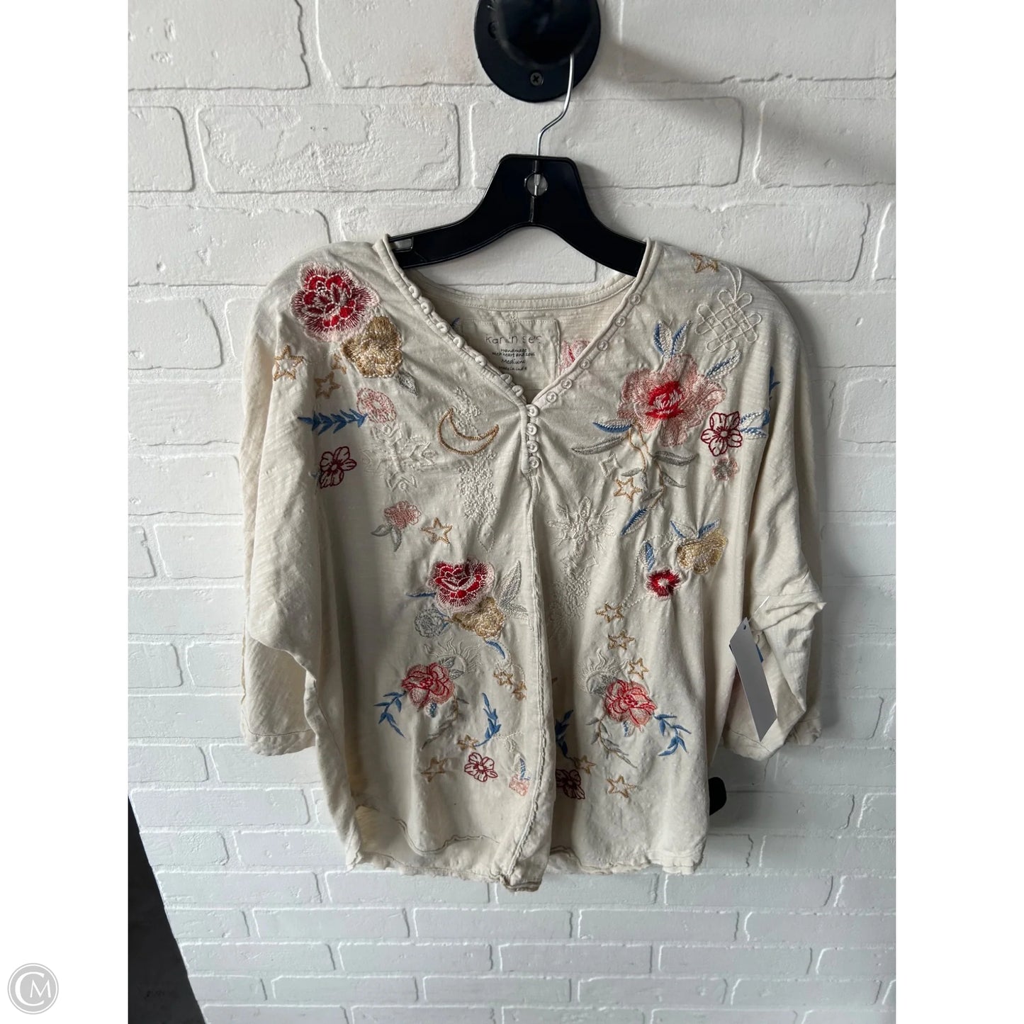 Top Long Sleeve By Cmb In Cream, Size: M