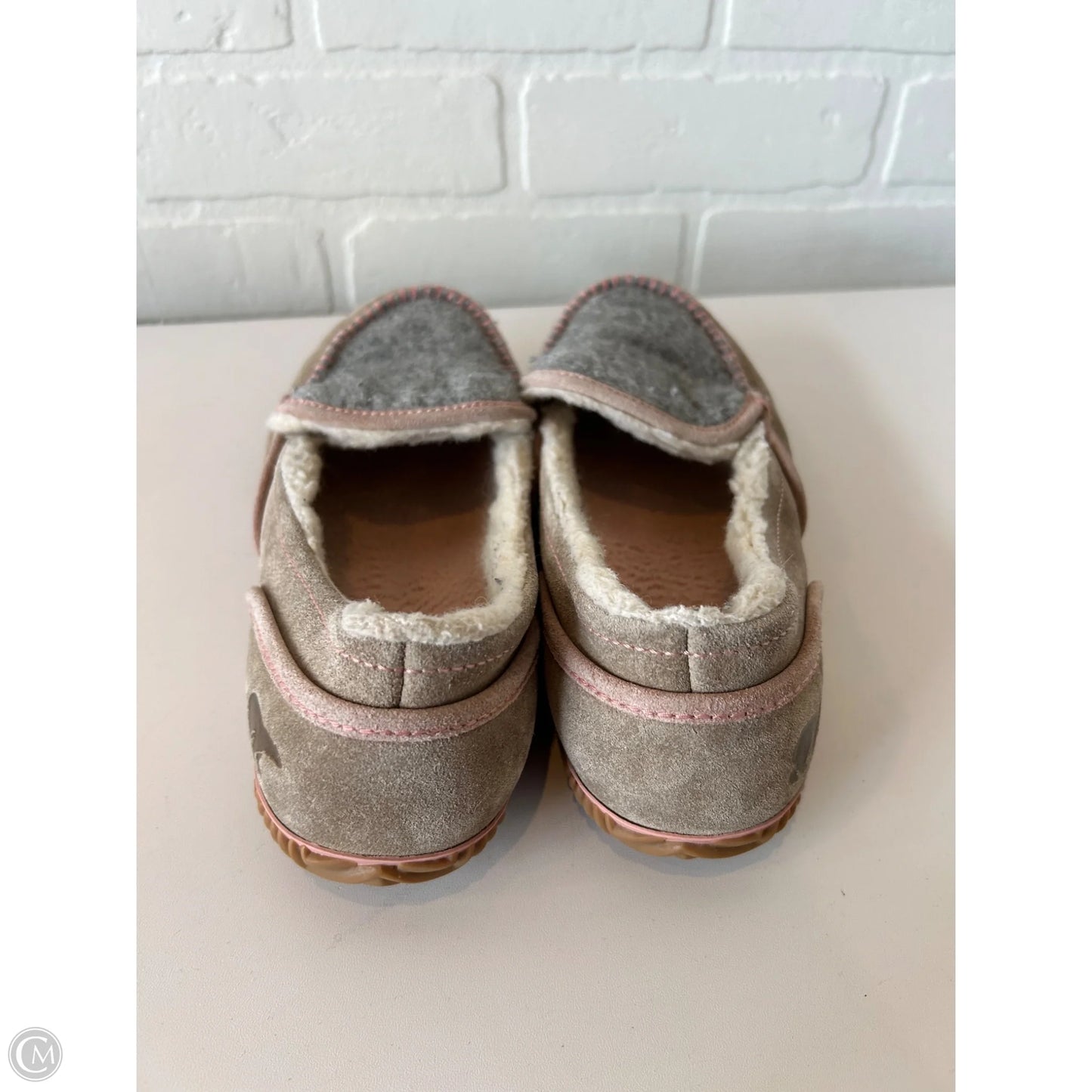 Shoes Flats By Sorel In Grey & Tan, Size: 7