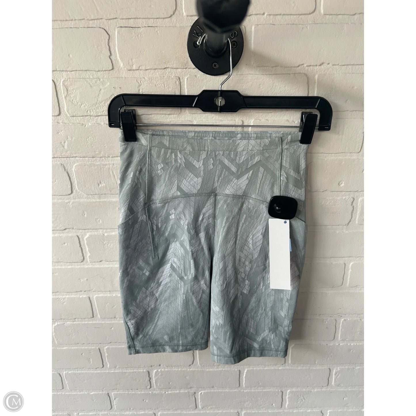 Athletic Shorts By Lululemon In Green & White, Size: 4