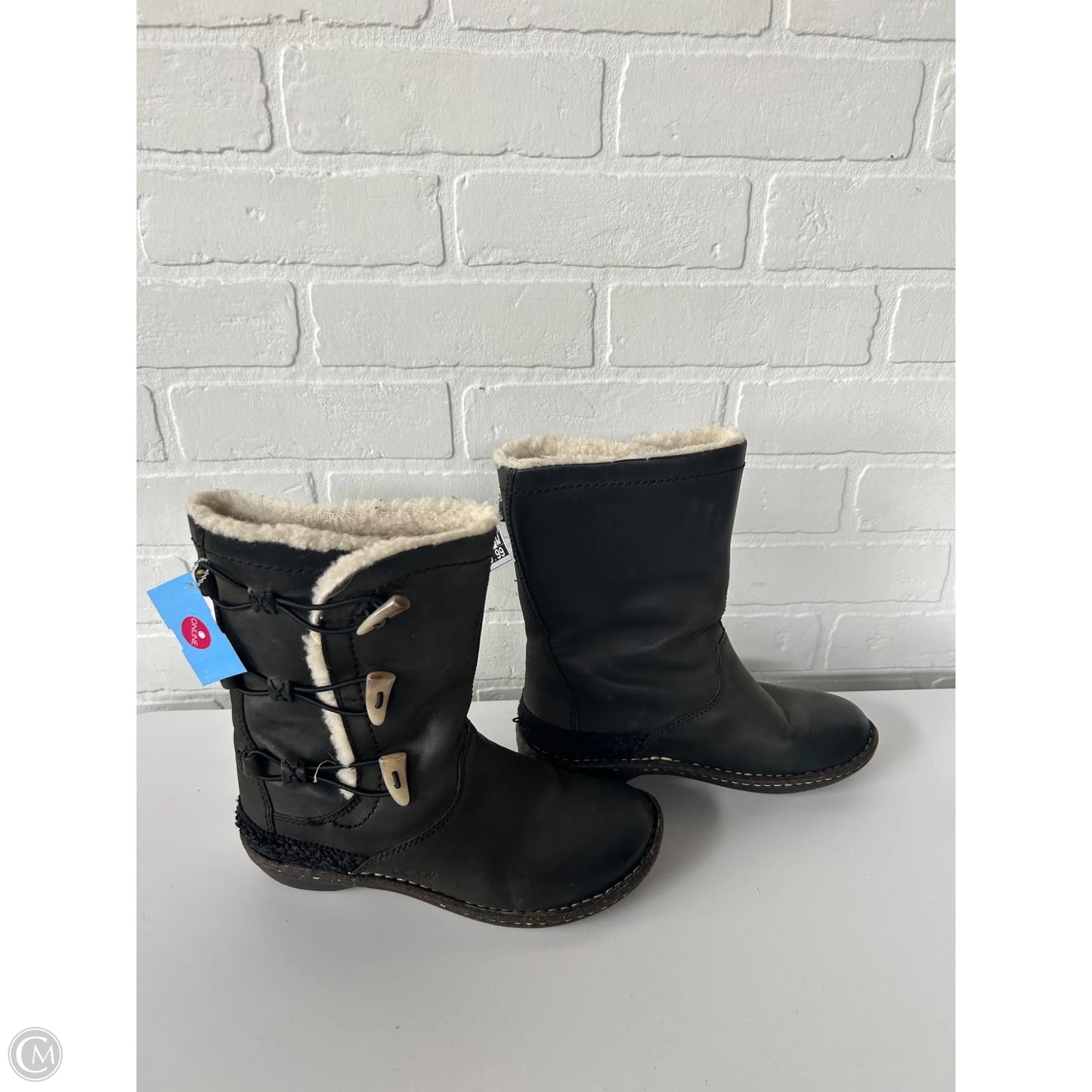 Boots Designer By Ugg In Brown, Size: 6