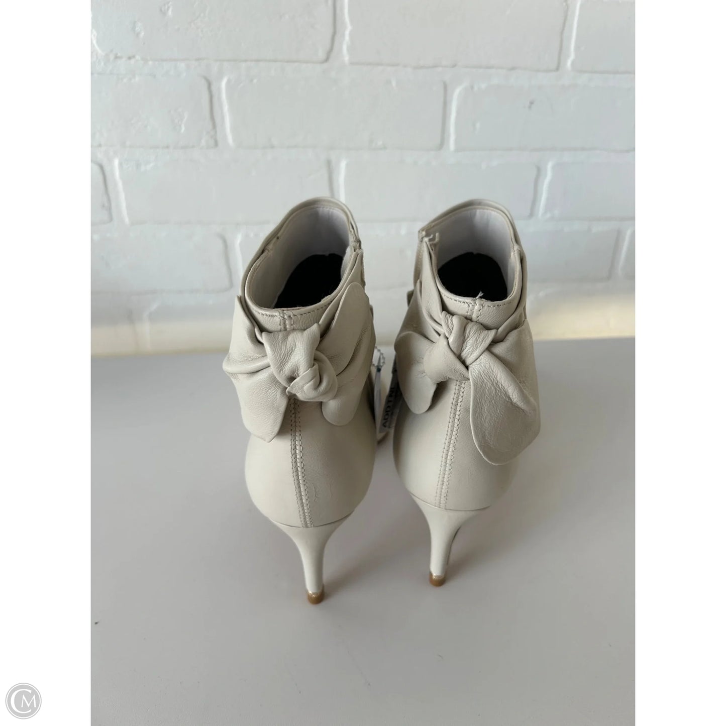 Boots Ankle Heels By Ted Baker In Cream, Size: 9.5