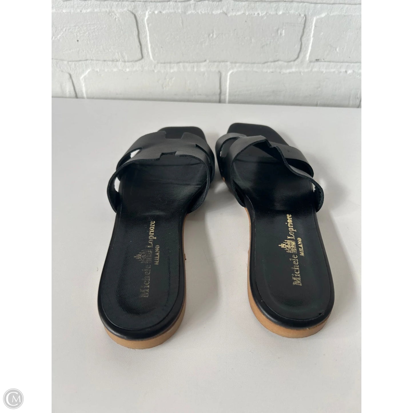 Sandals Flats By Cma In Black, Size: 7.5