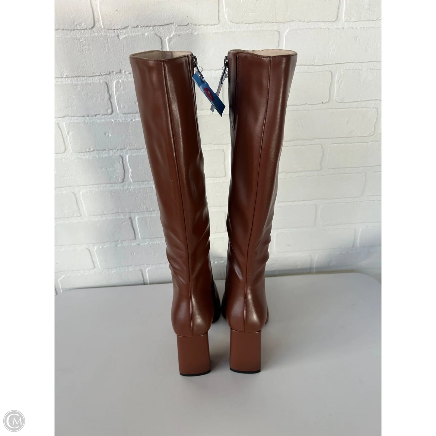 Boots Knee Heels By Clothes Mentor In Brown, Size: 8