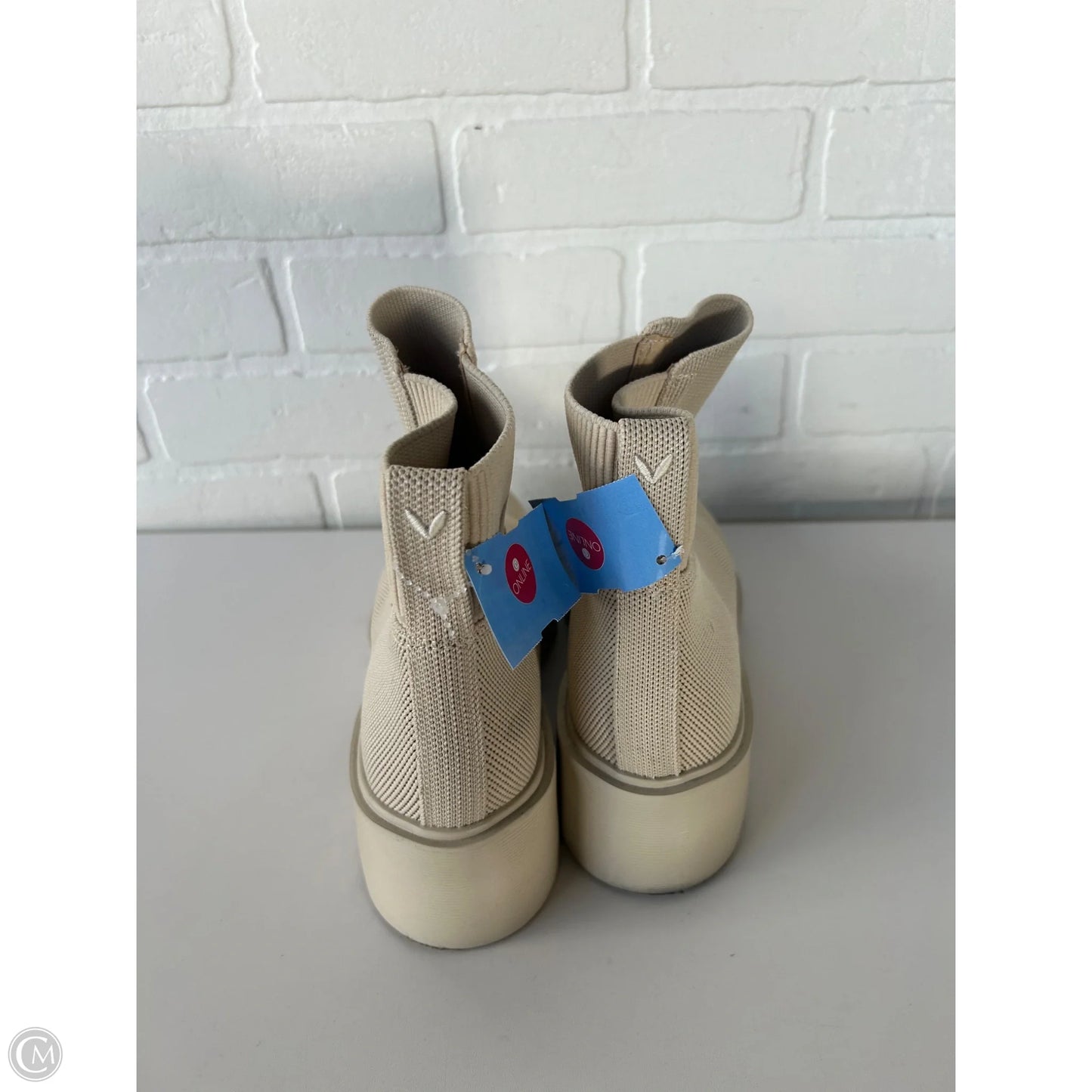 Boots Ankle Flats By Vivaia In Cream, Size: 8.5