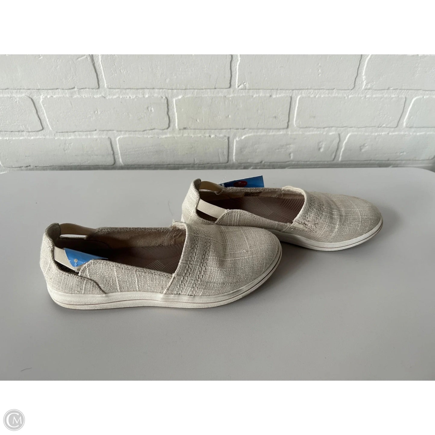 Shoes Flats By Clarks In Chartreuse, Size: 7