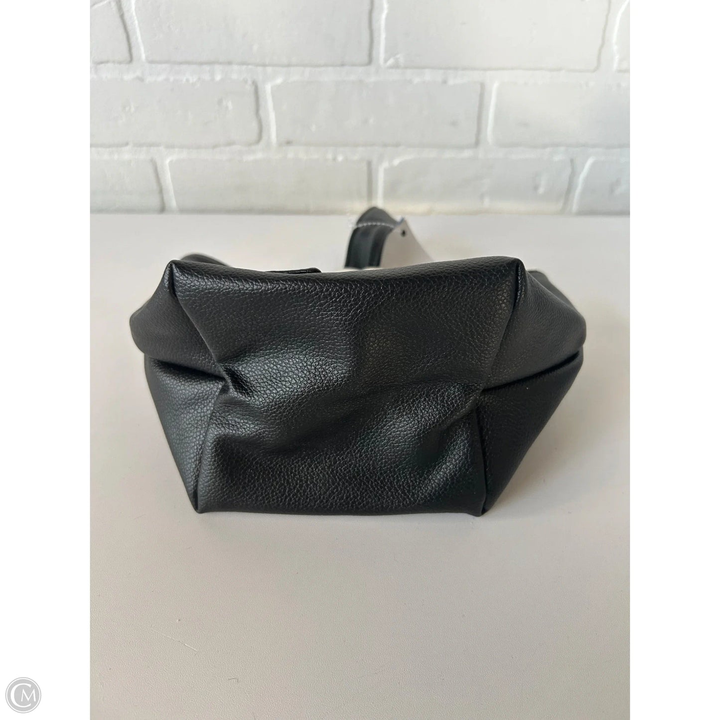Handbag By Clothes Mentor, Size: Small