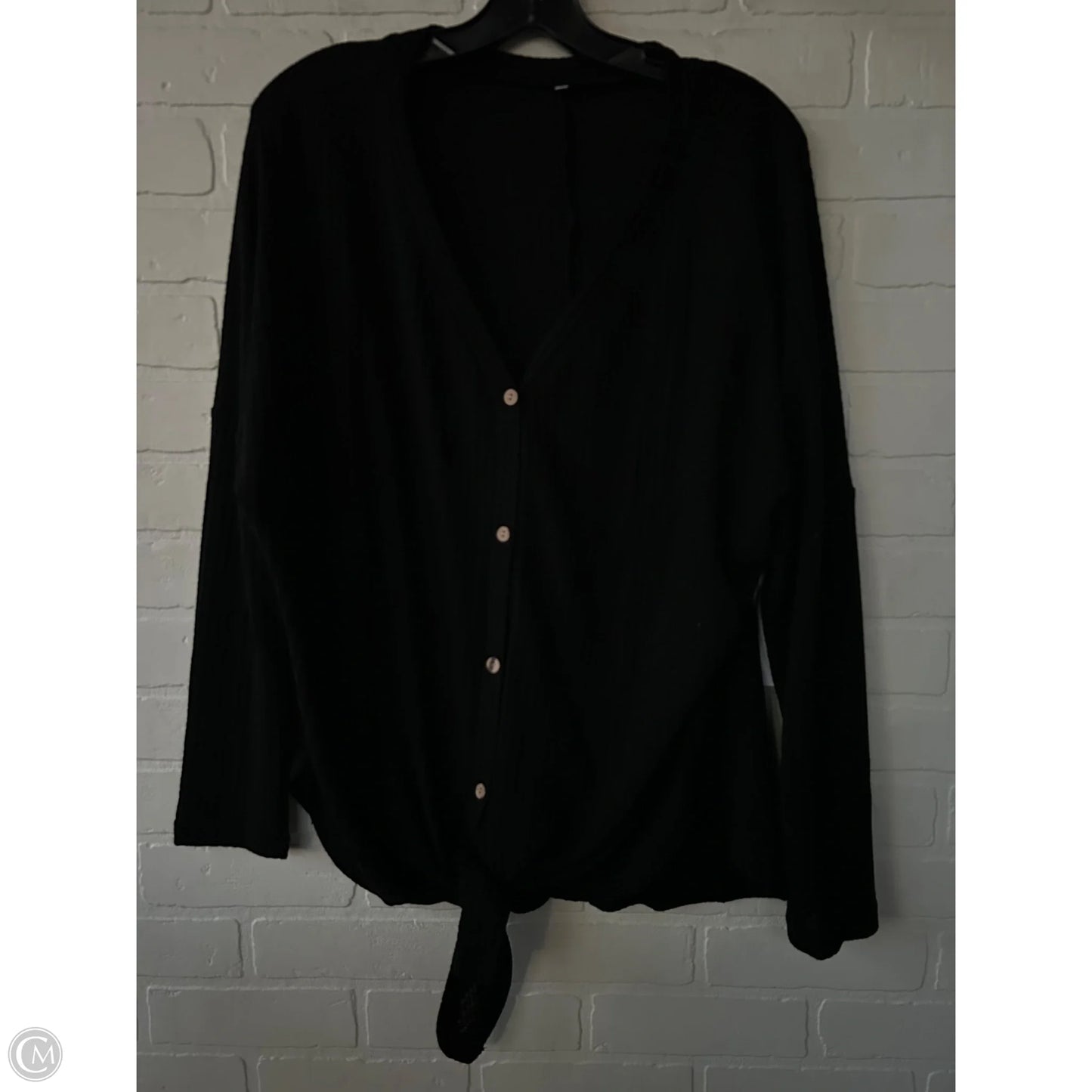 Top Long Sleeve By Clothes Mentor In Black, Size: L