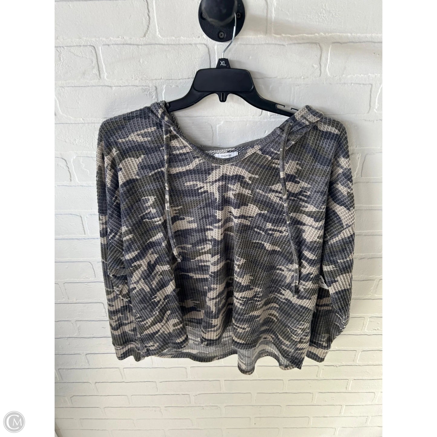 Top Long Sleeve By Maurices In Grey, Size: 2x