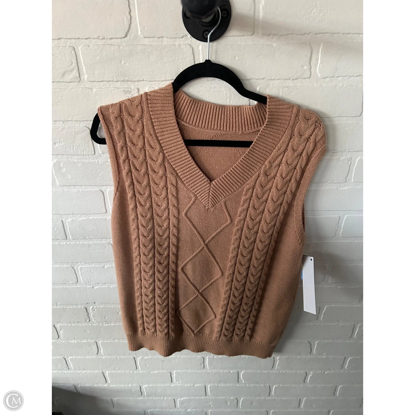 Vest Sweater By Clothes Mentor In Tan, Size: L