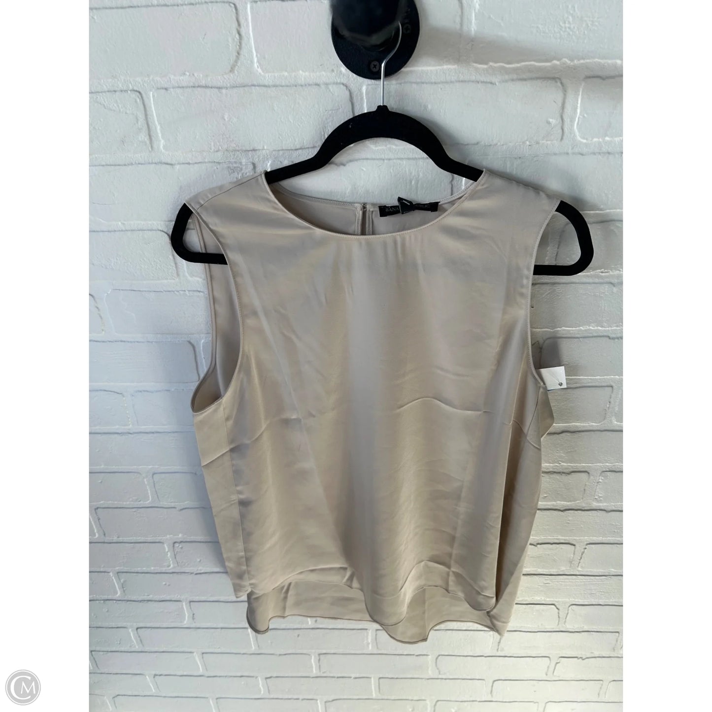 Top Sleeveless By Banana Republic In Beige, Size: L