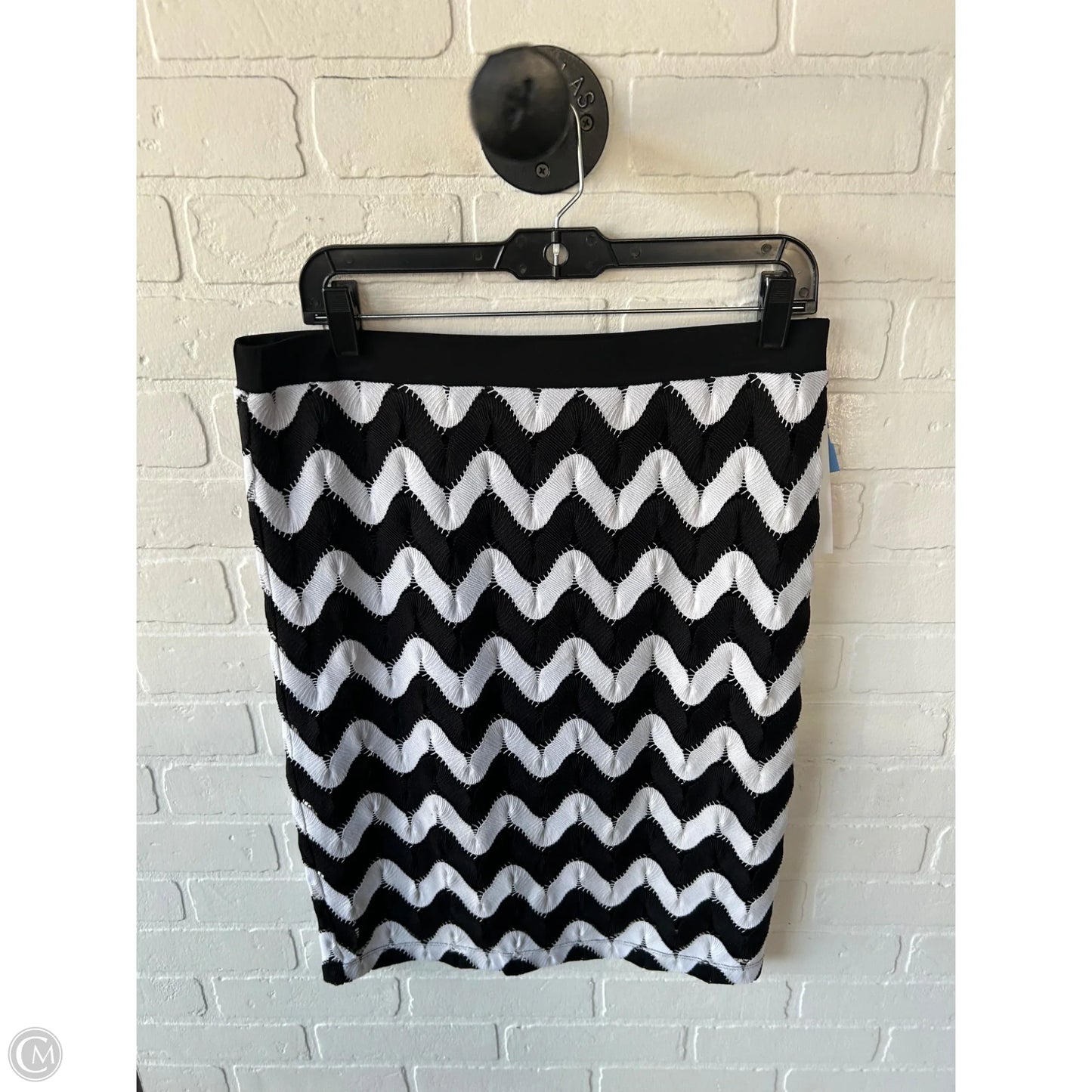 Skirt Midi By Sunny Leigh In Black & White, Size: M