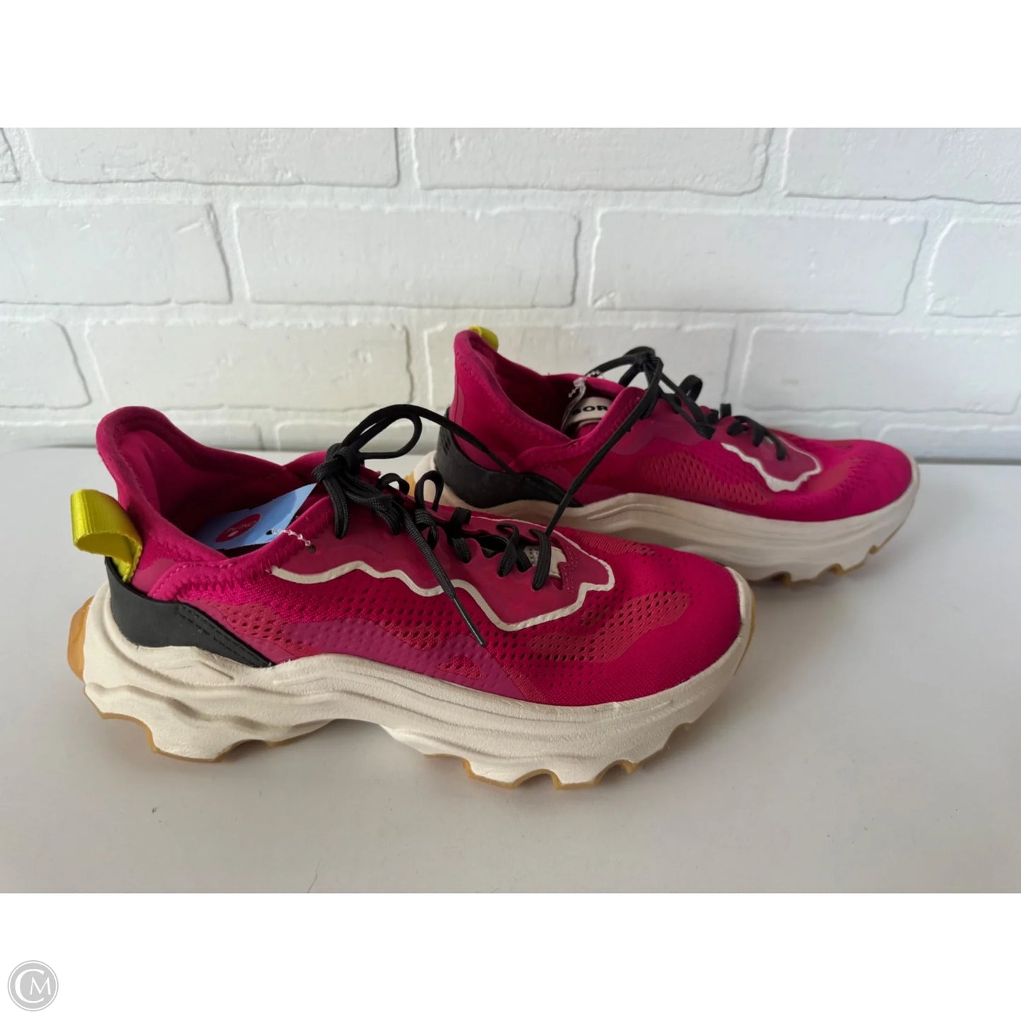 Shoes Sneakers By Sorel In Pink, Size: 7