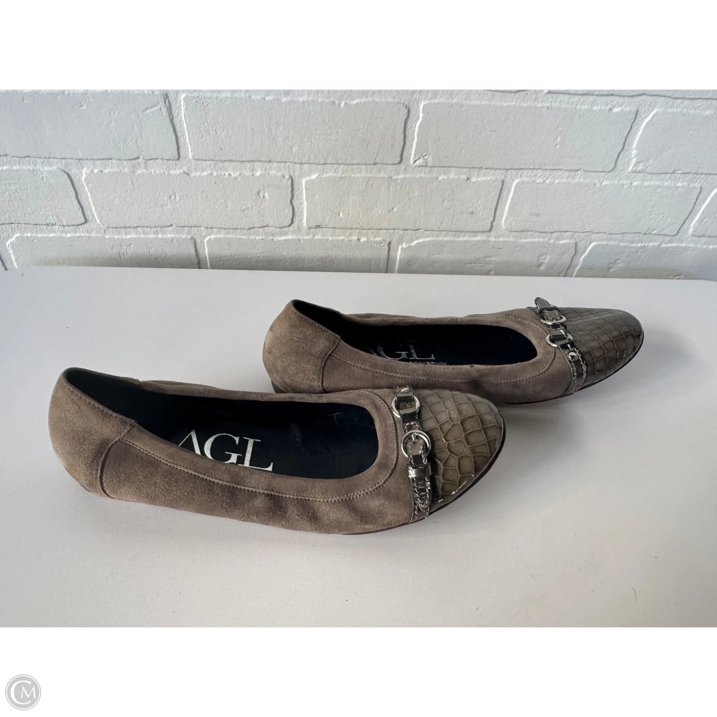 Shoes Flats By Agl In Taupe, Size: 10.5