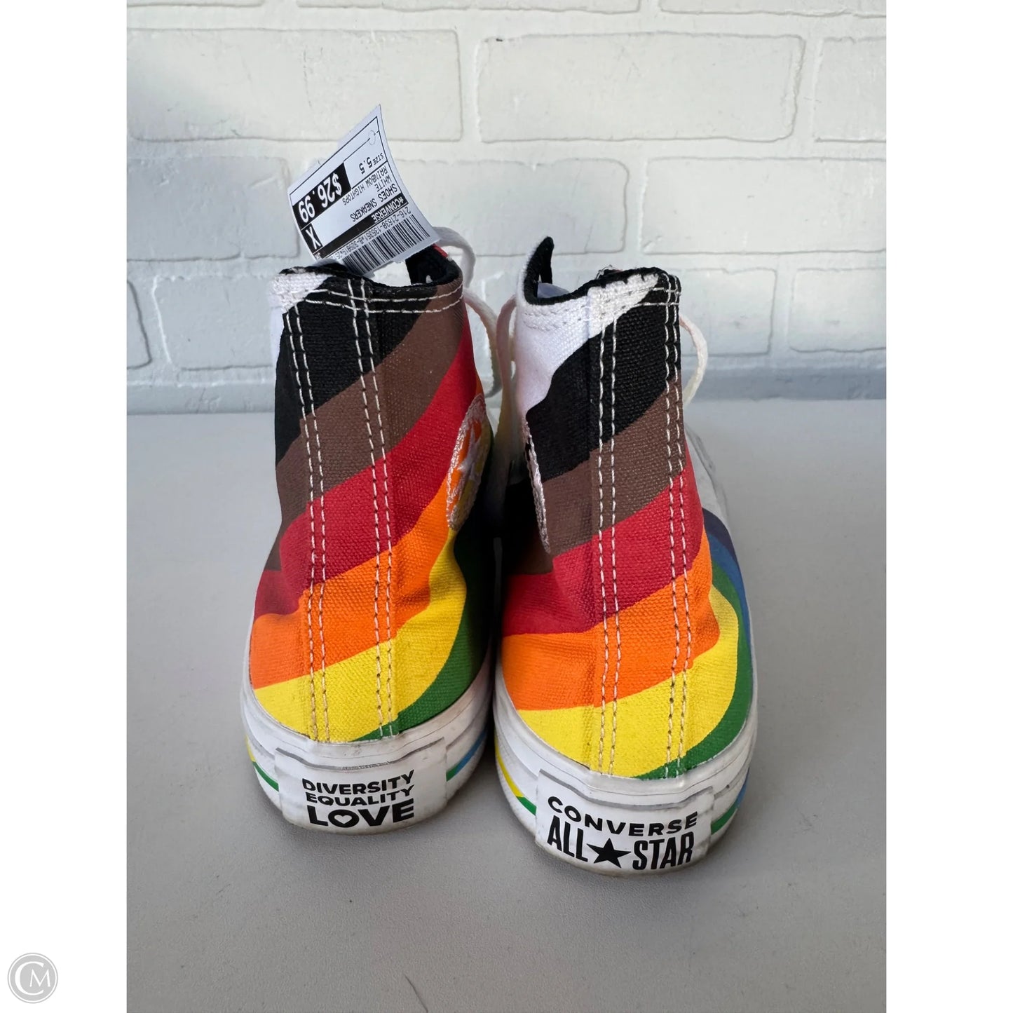 Shoes Sneakers By Converse In White, Size: 5.5