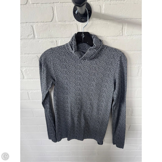 Athletic Top Long Sleeve Collar By Athleta In Black & Grey, Size: Xs
