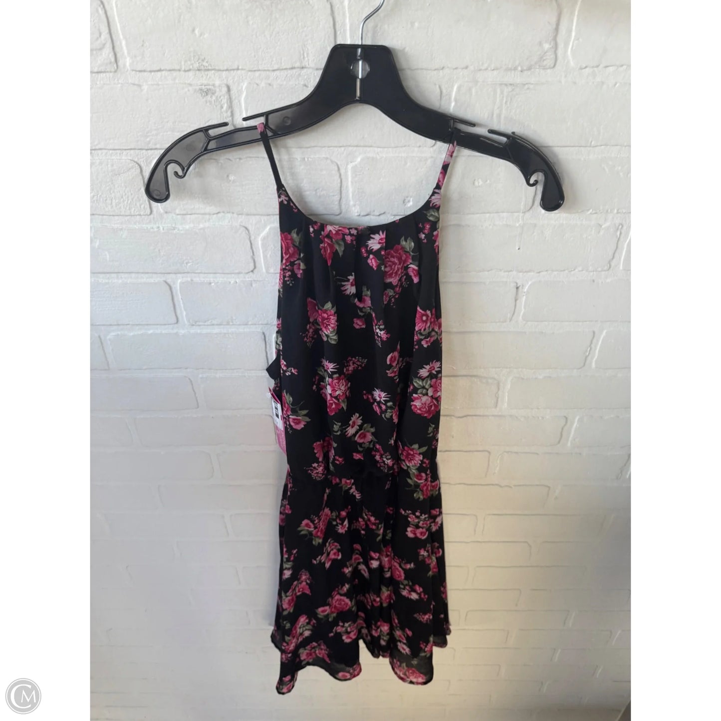 Dress Casual Short By Miami In Black & Pink, Size: M