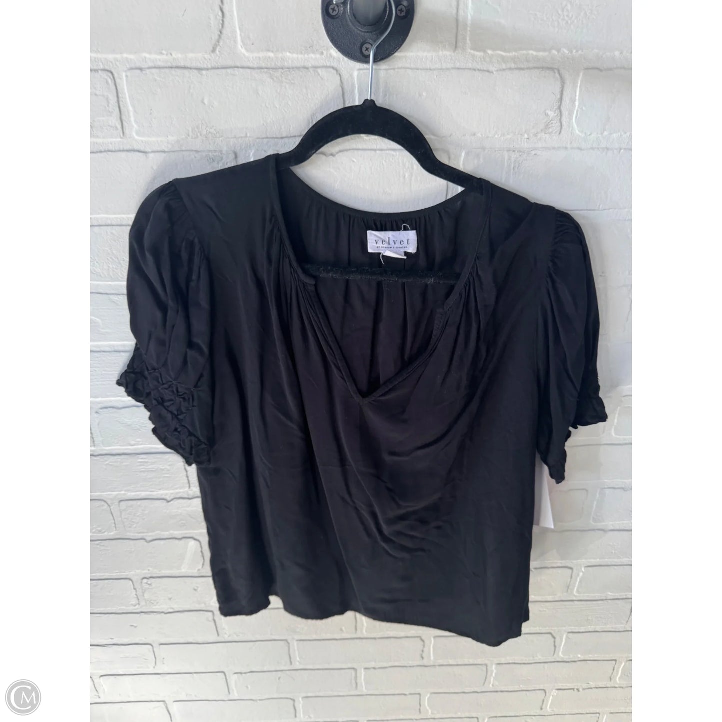 Top Short Sleeve By Velvet By Graham & Spencer In Black, Size: S